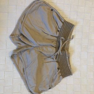 Rewash Linen Shorts
